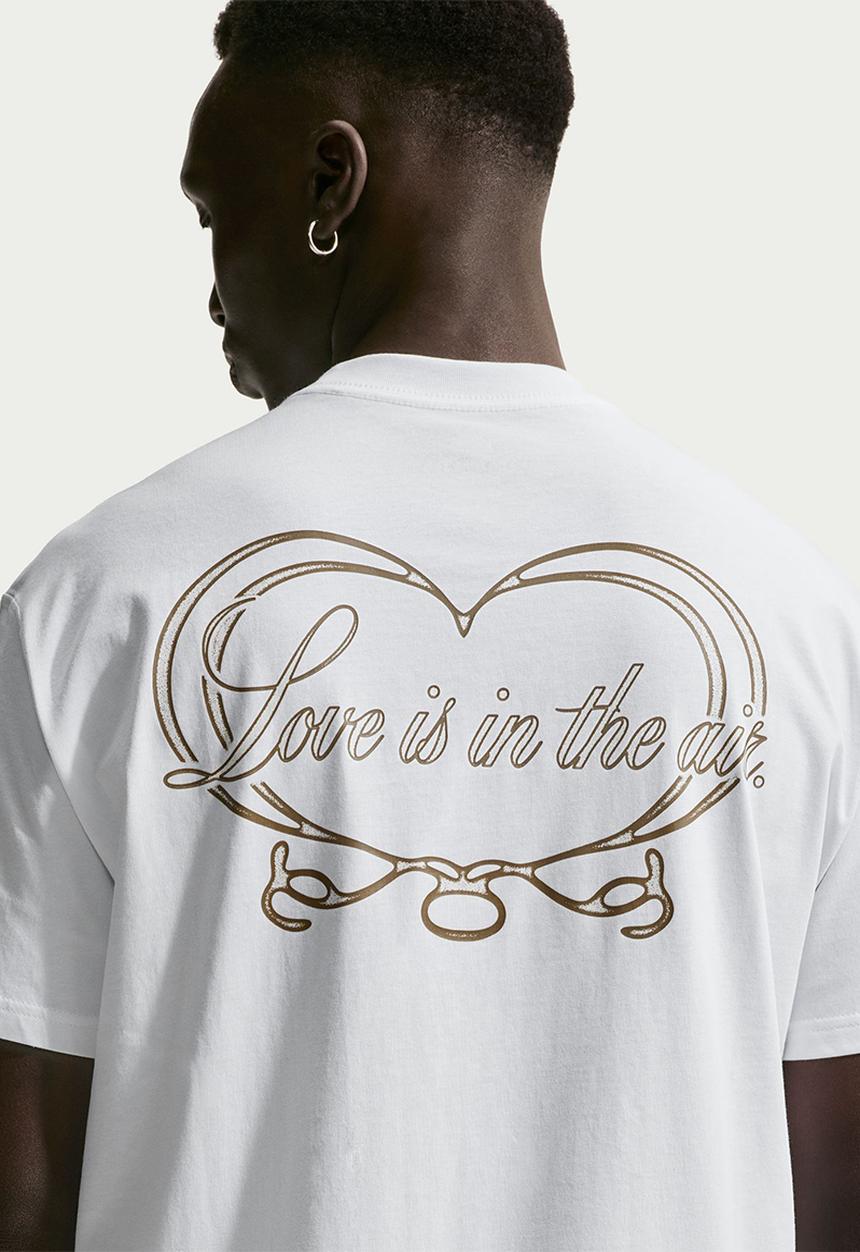 U NSW TEE LSE LOVE IN AIR