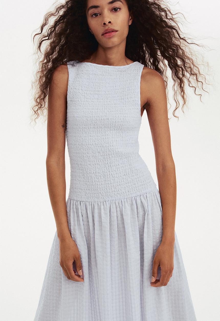 H&M - Smocked seersucker dress - light blue checked 