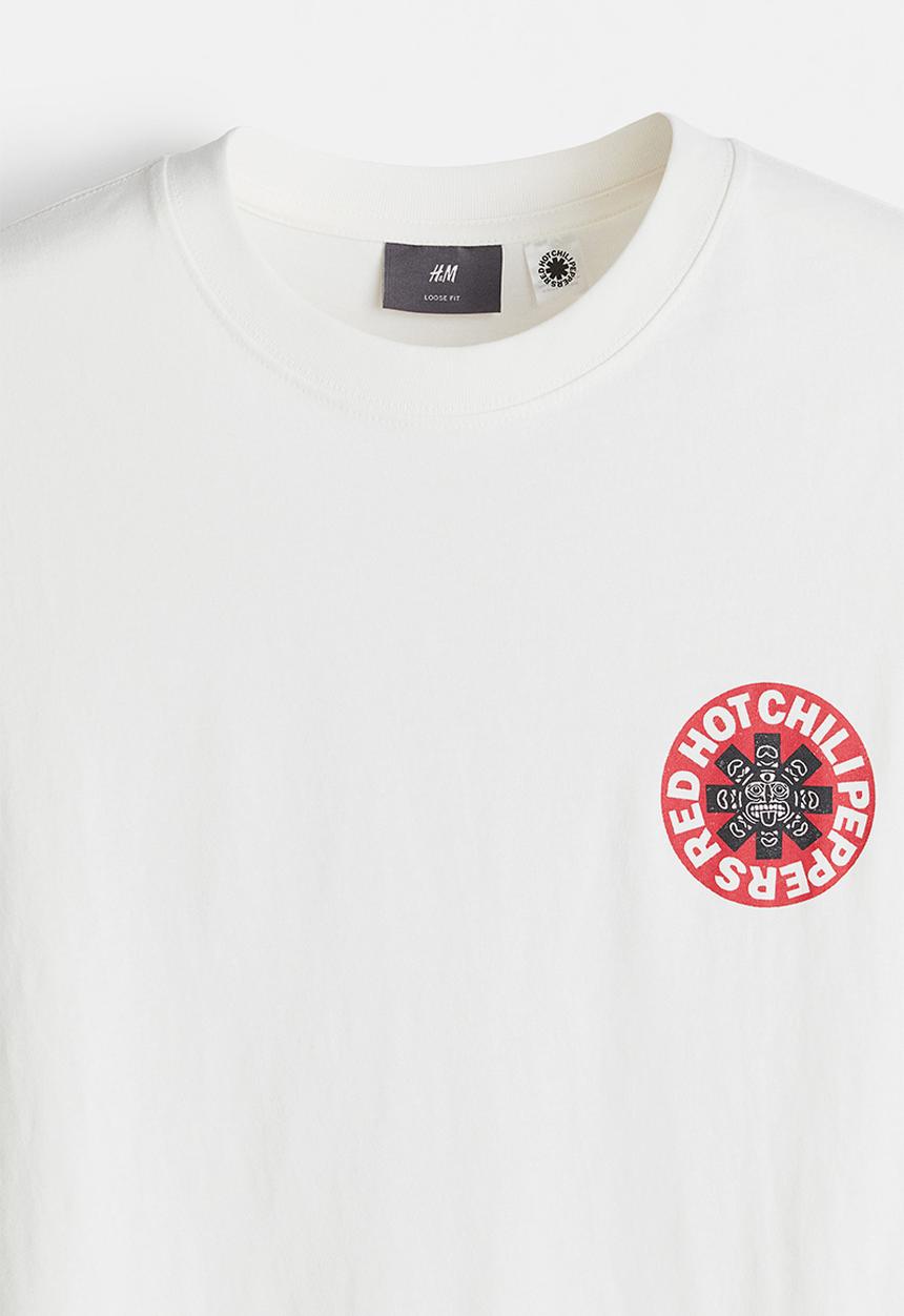 H&M - Loose fit t-shirt - white & red hot chili peppers
