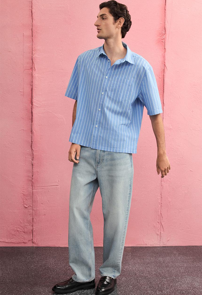 H&M - Regular fit boxy-style poplin shirt - light blue striped