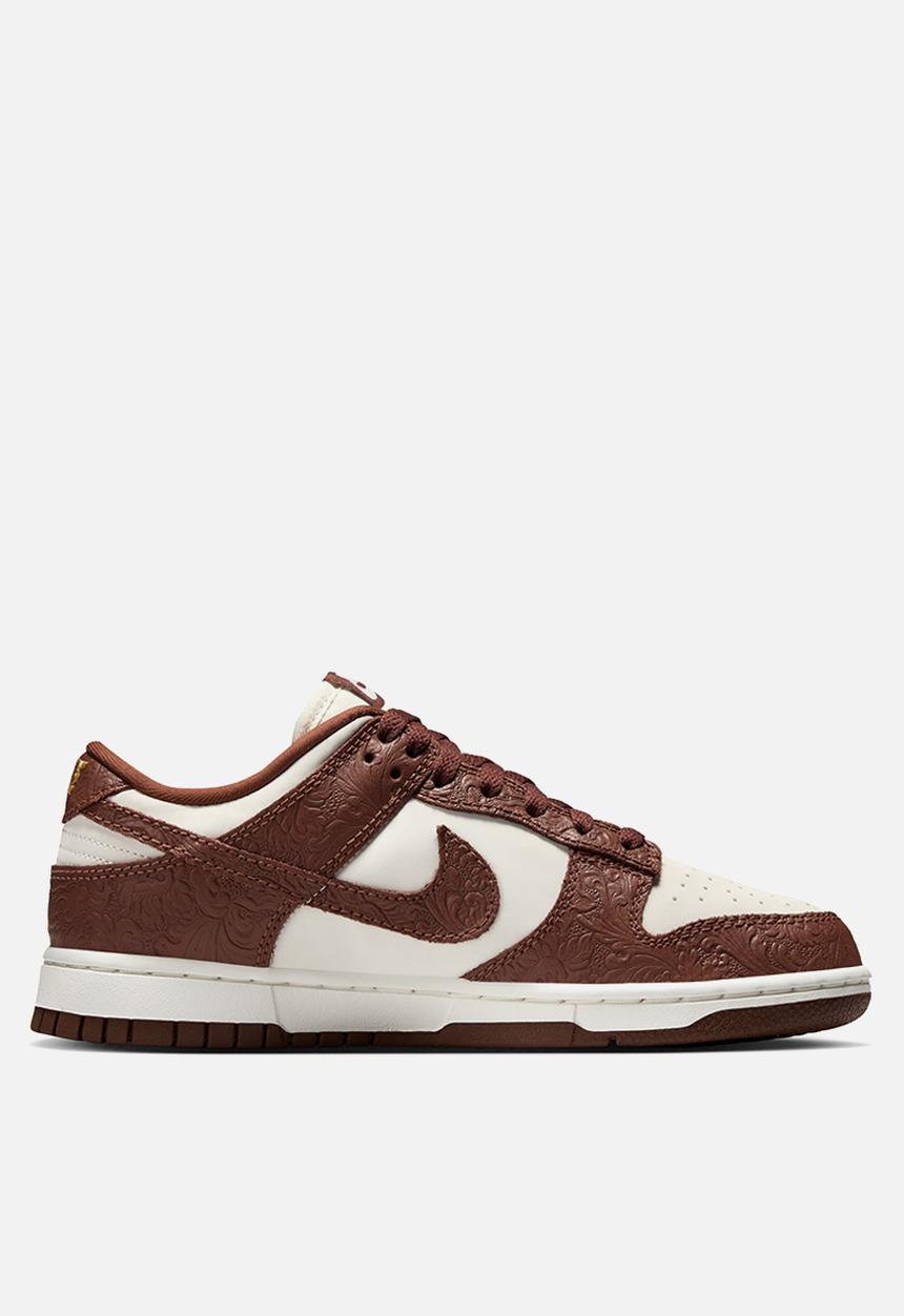 Nike - WMNS NIKE DUNK LOW