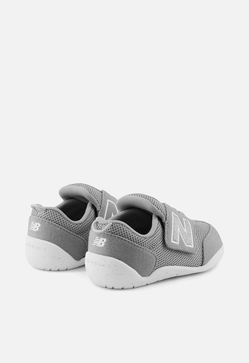 New Balance  - Newb 1st - grey (020)