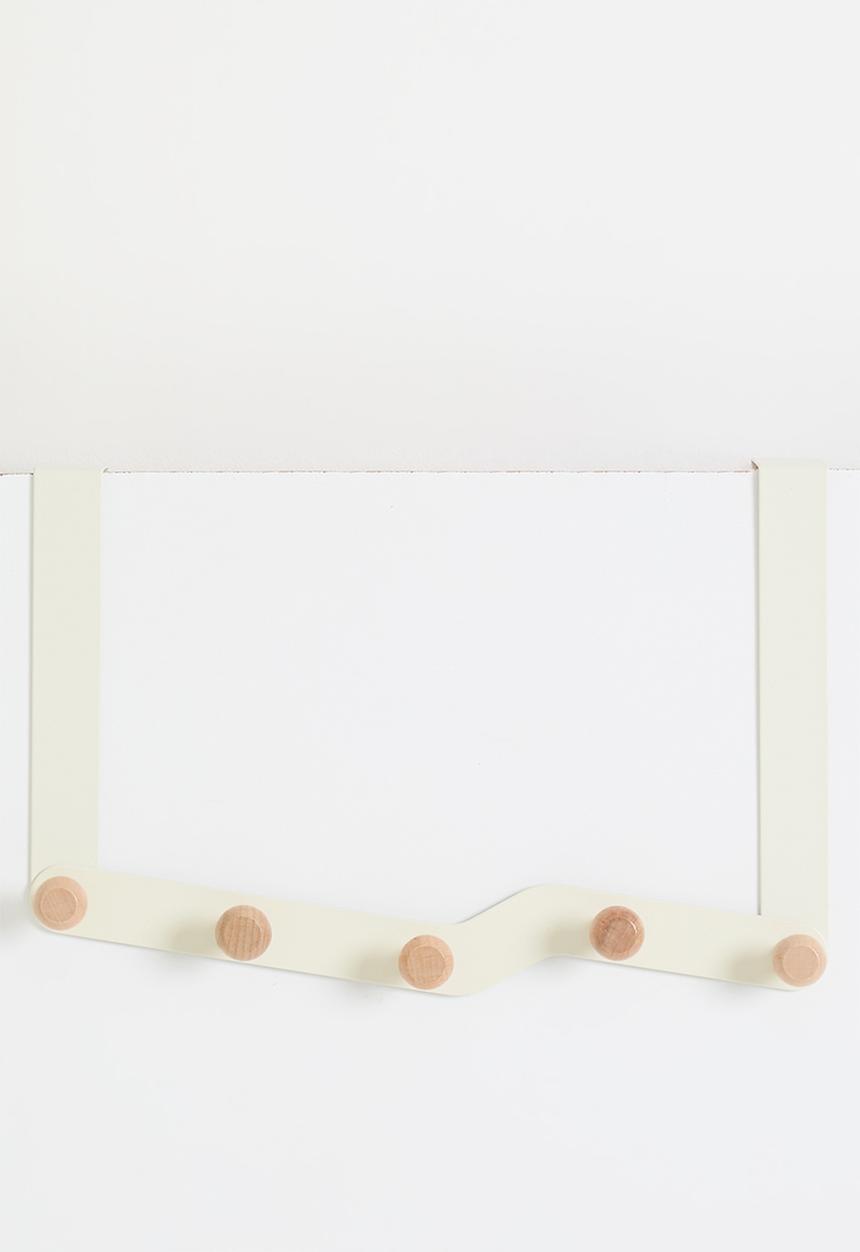 Maisonware - Over the door 5 wooden hooks 35cm x 22cm - White