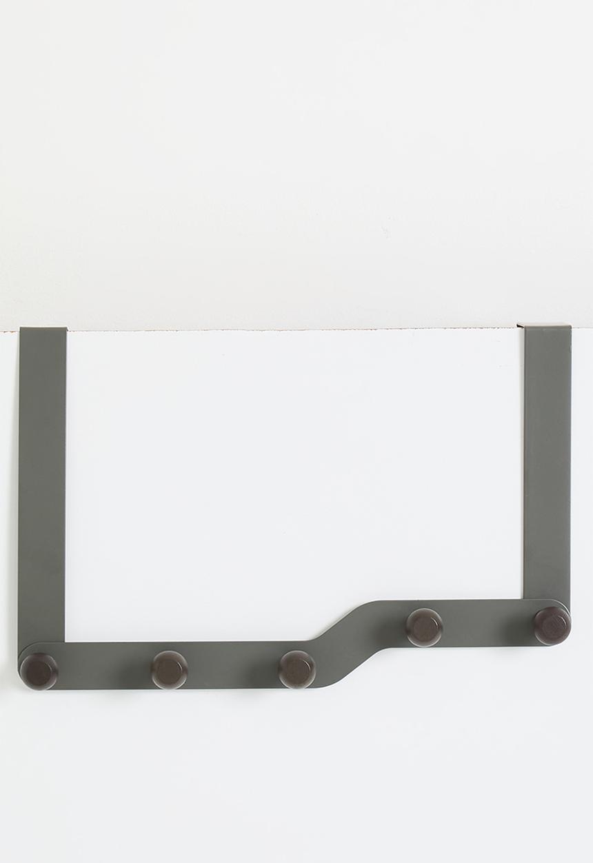 Maisonware - Over the door 5 wooden hooks 35cm x 22cm - Black
