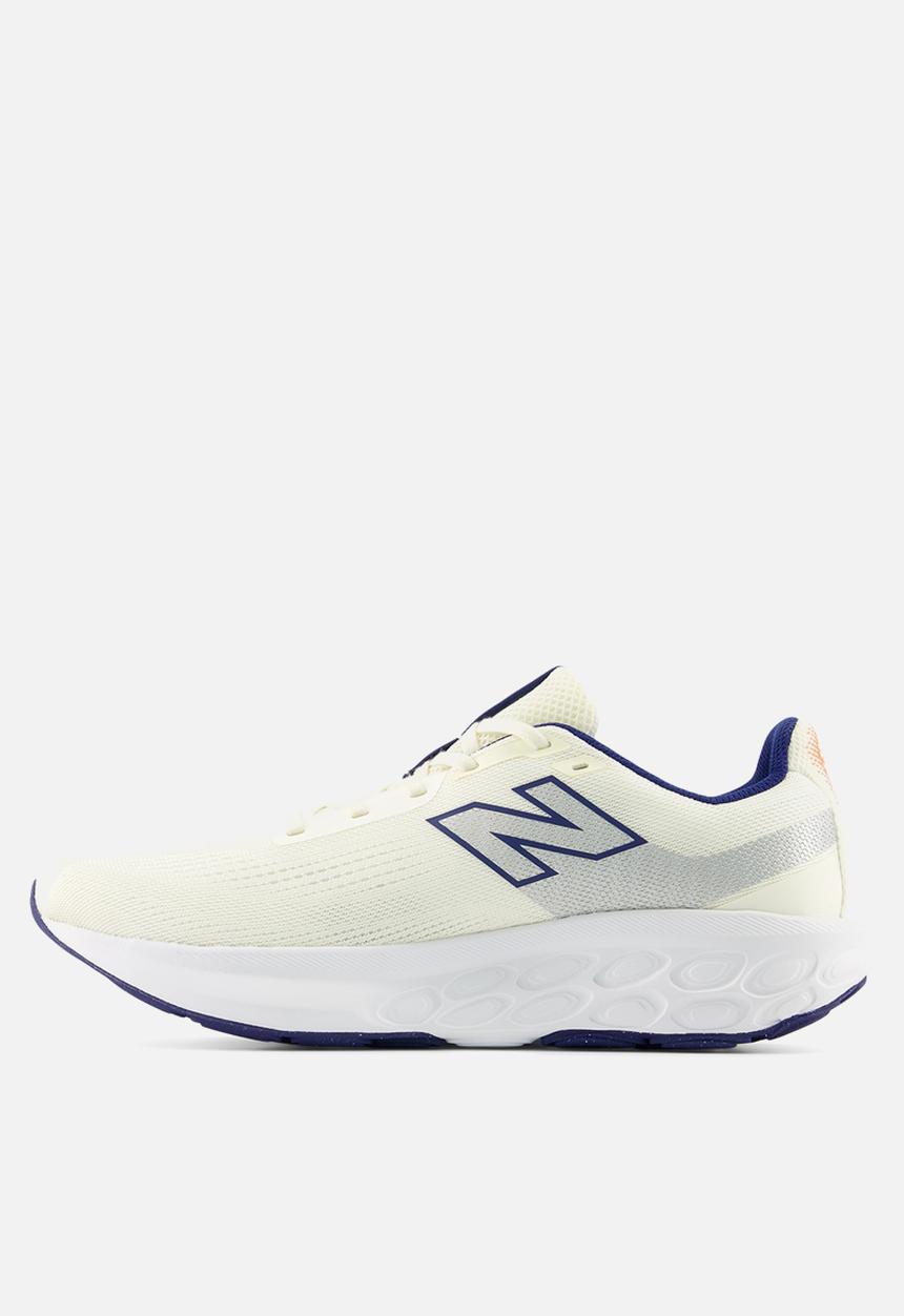 New Balance  - FRESH FOAM 520 v9