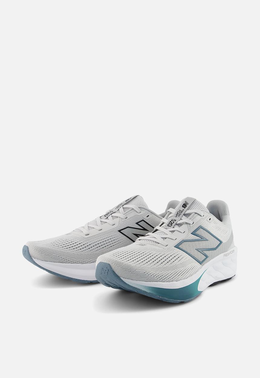 New Balance  - FRESH FOAM 520 v9
