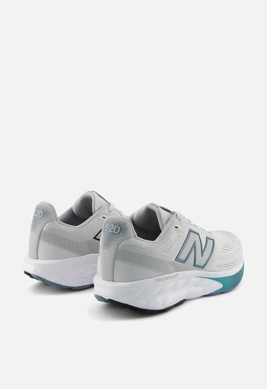 New Balance  - FRESH FOAM 520 v9