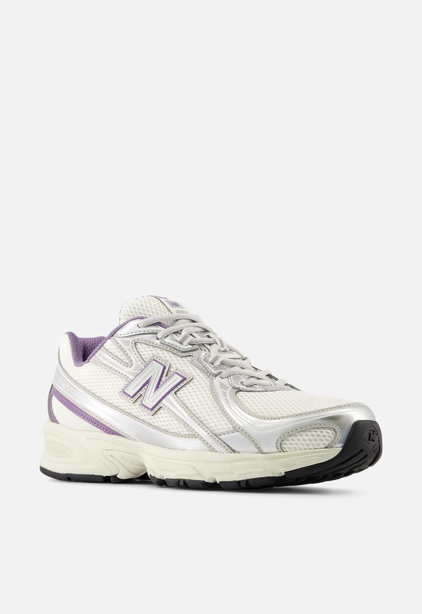New Balance  - U740 v1
