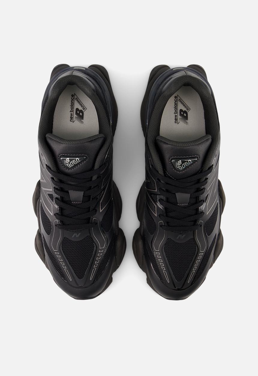 New Balance  - 9060