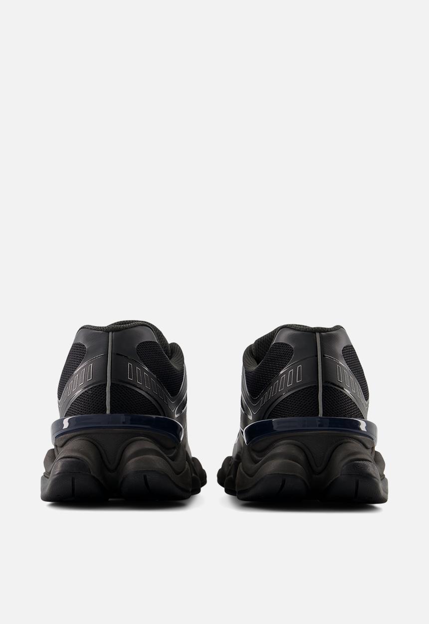 New Balance  - 9060