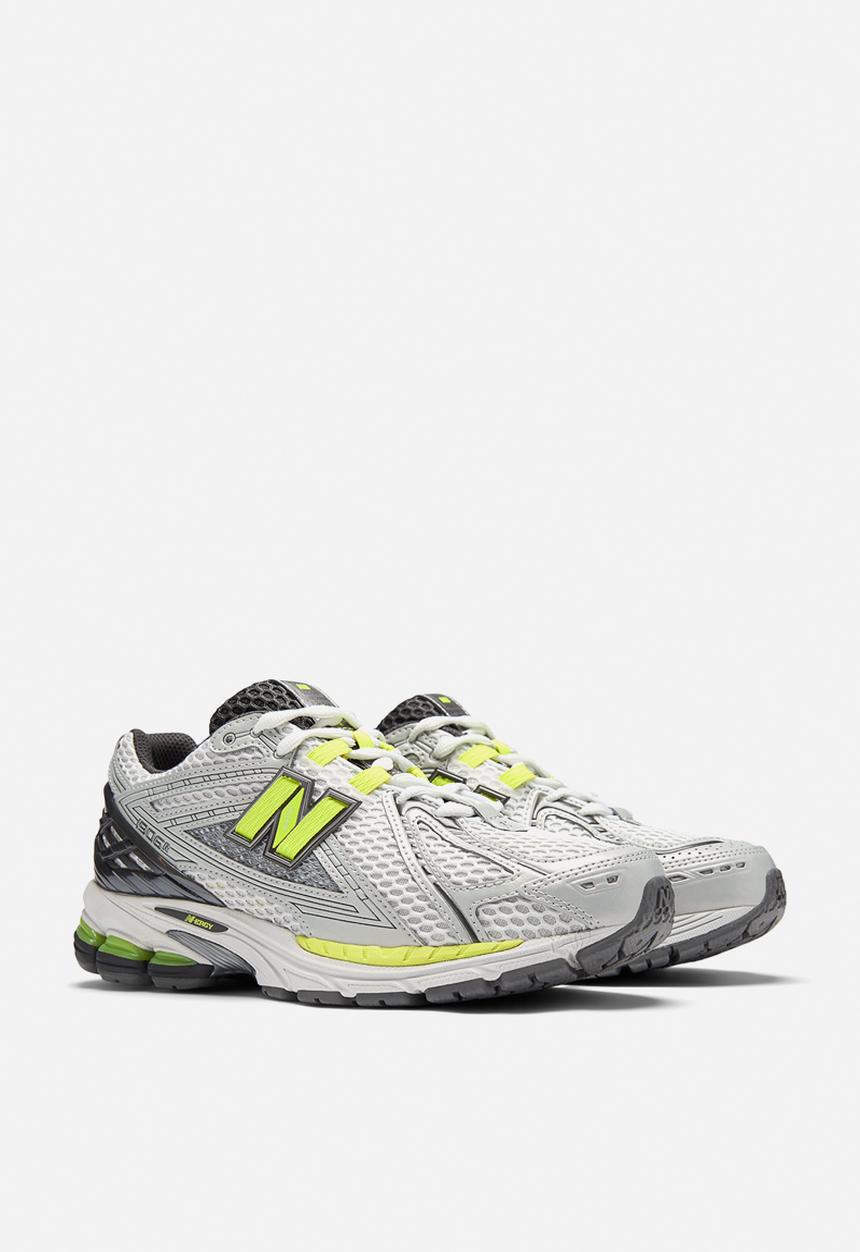 New Balance  - U1906R v1