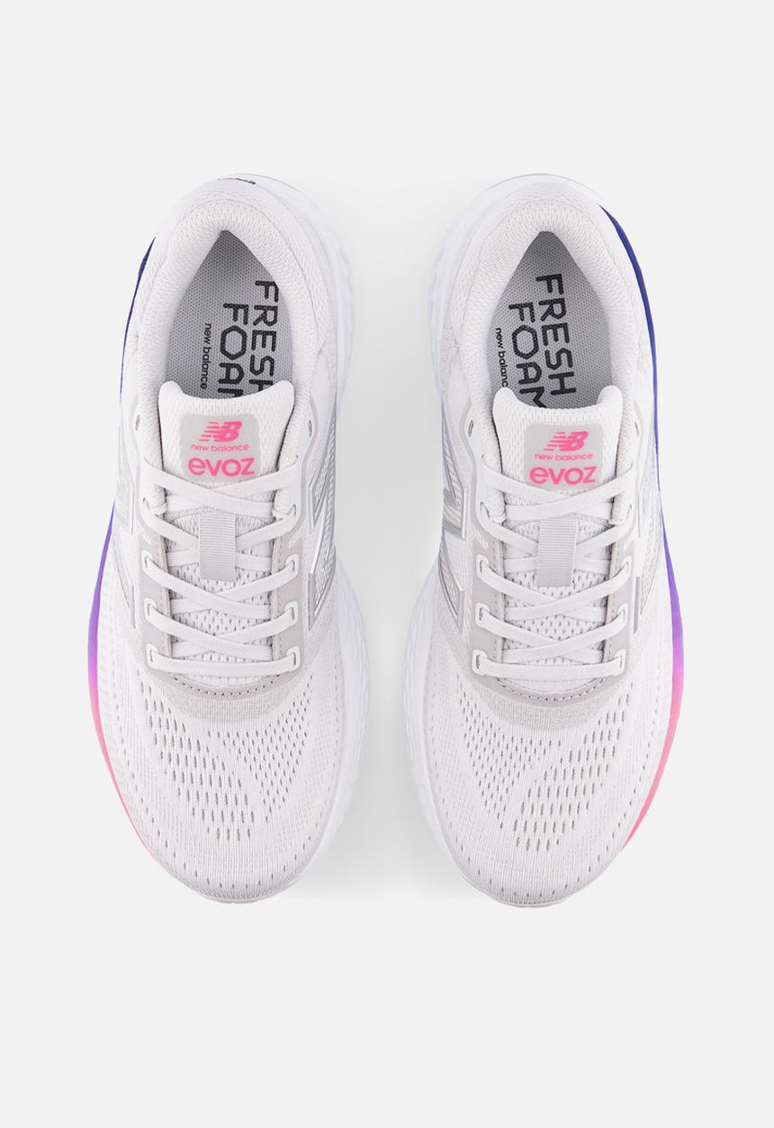 New Balance  - FRESH FOAM X EVOZ v4