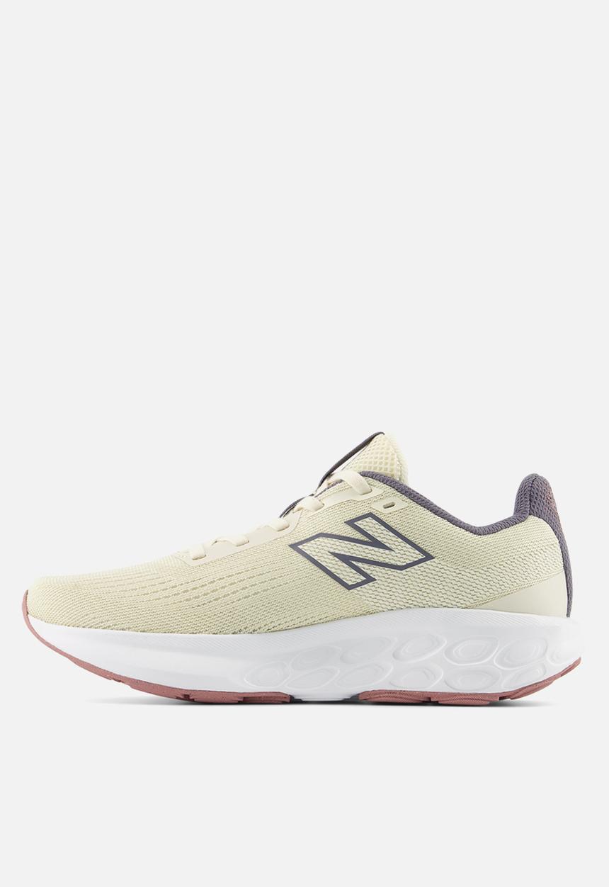 New Balance  - FRESH FOAM 520 v9