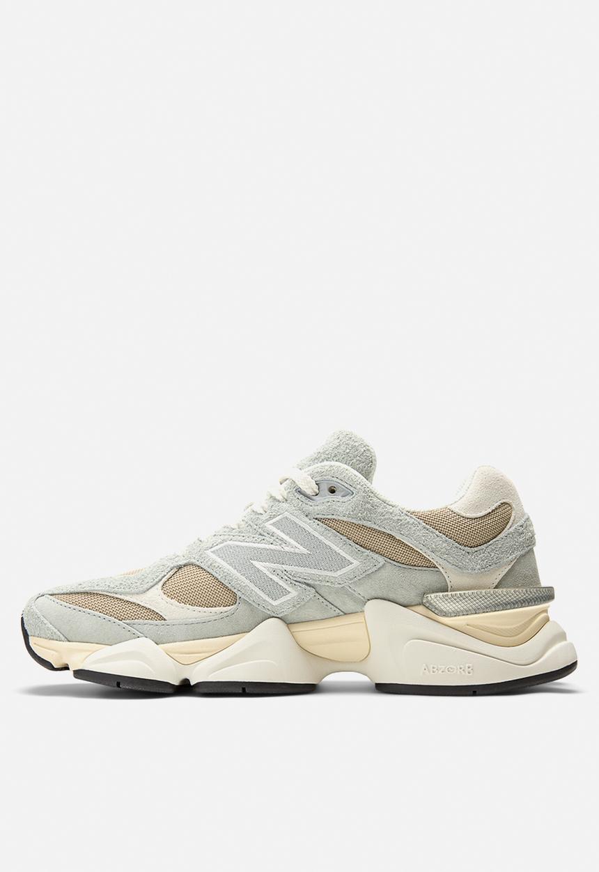 New Balance  - 9060
