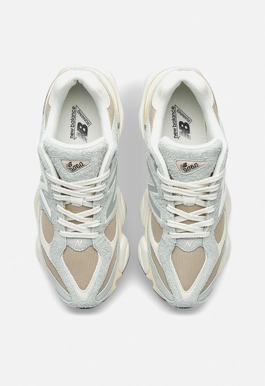New Balance  - 9060