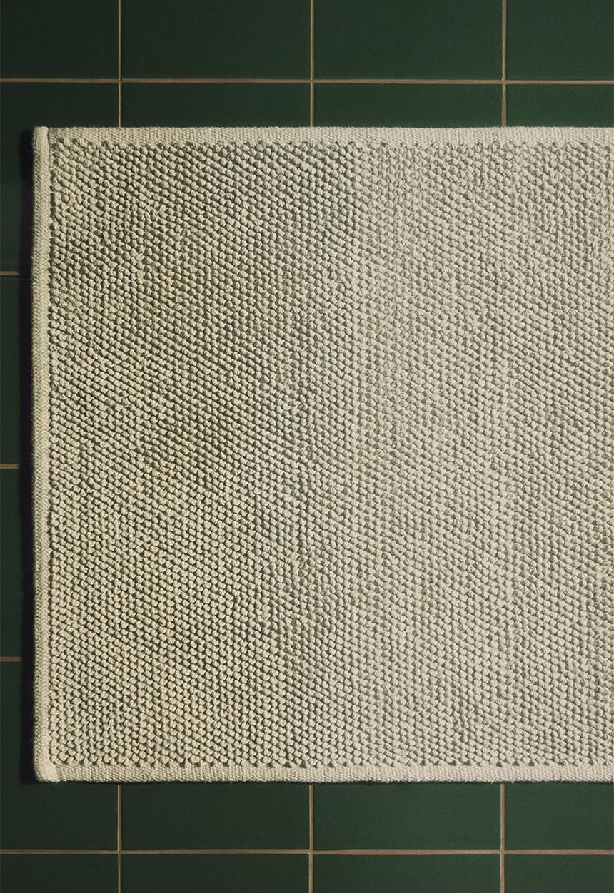 H&M - Cotton bath mat - sage green