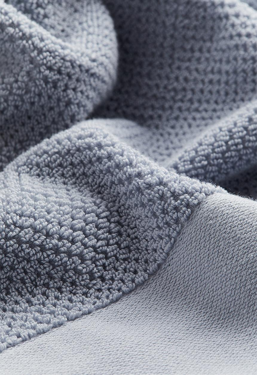 H&M - Cotton terry bath sheet -  light dusty blue