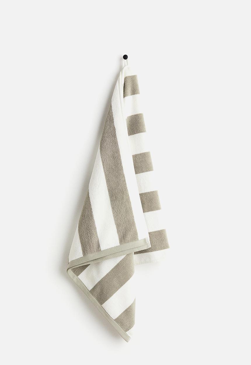 H&M - Bath towel - sage green/white striped 