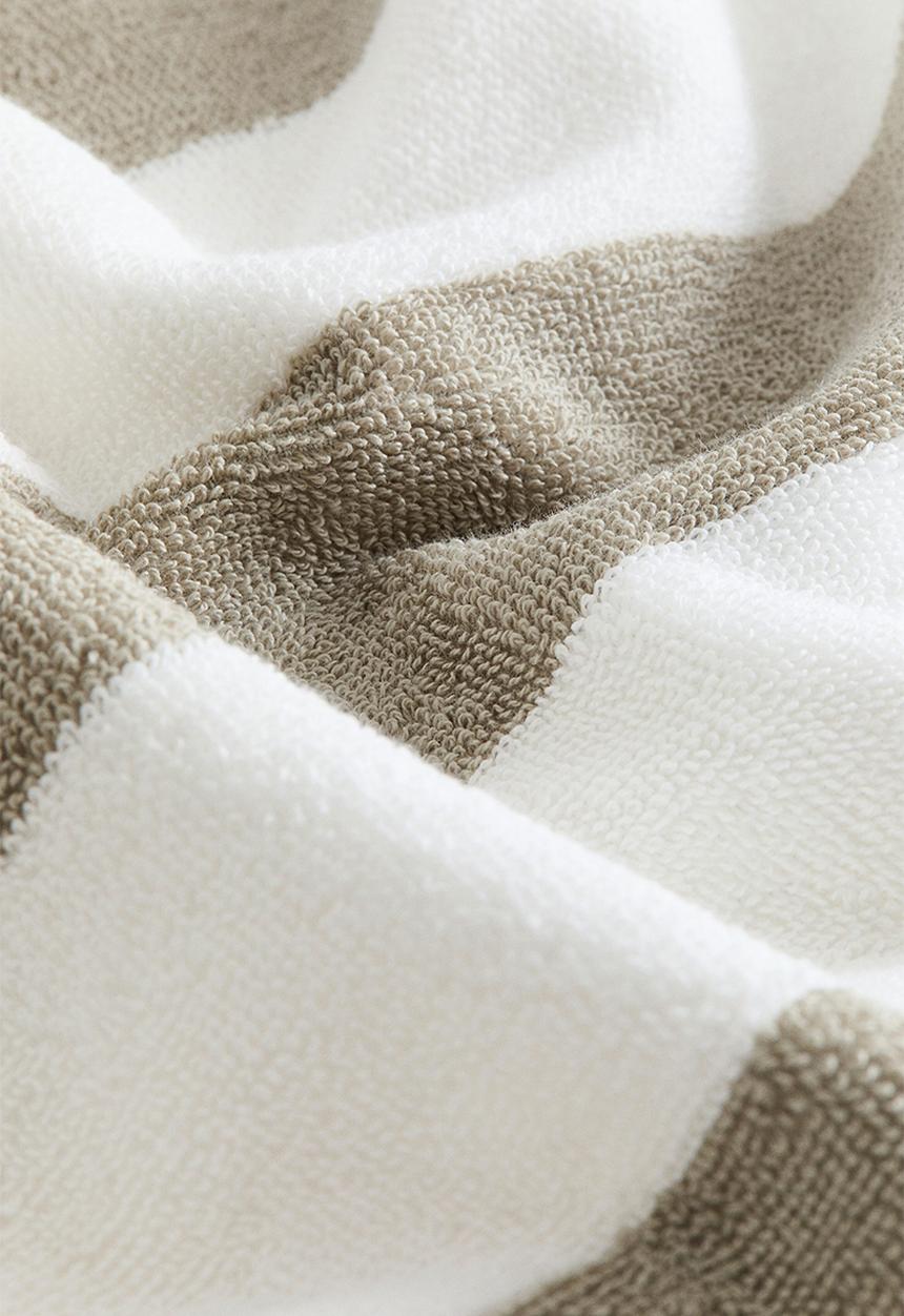 H&M - Bath towel - sage green/white striped 