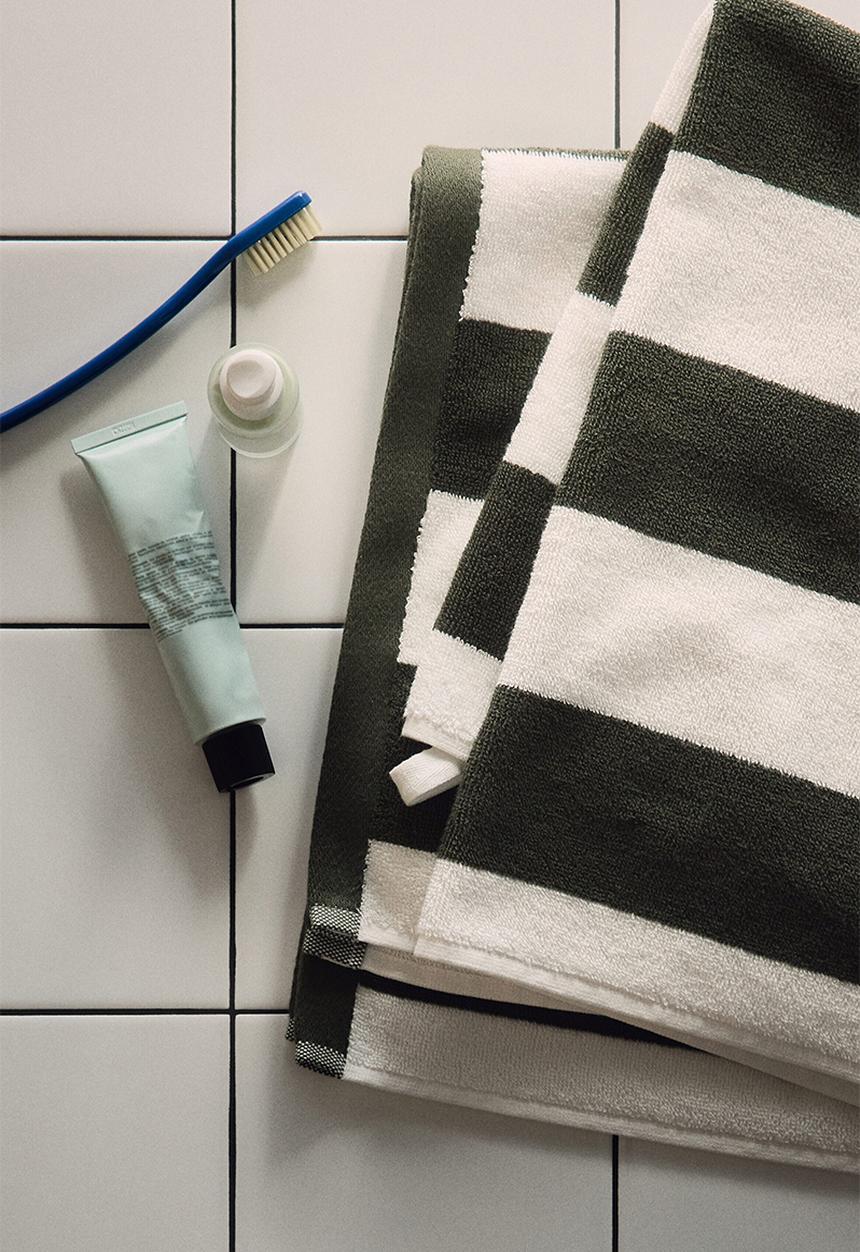 H&M - Bath towel - green,multi
