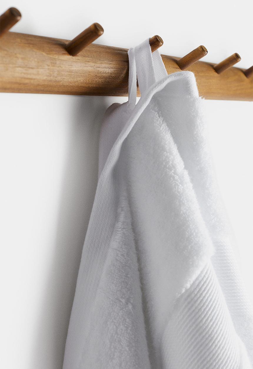 H&M - Soft terry bath sheet - white