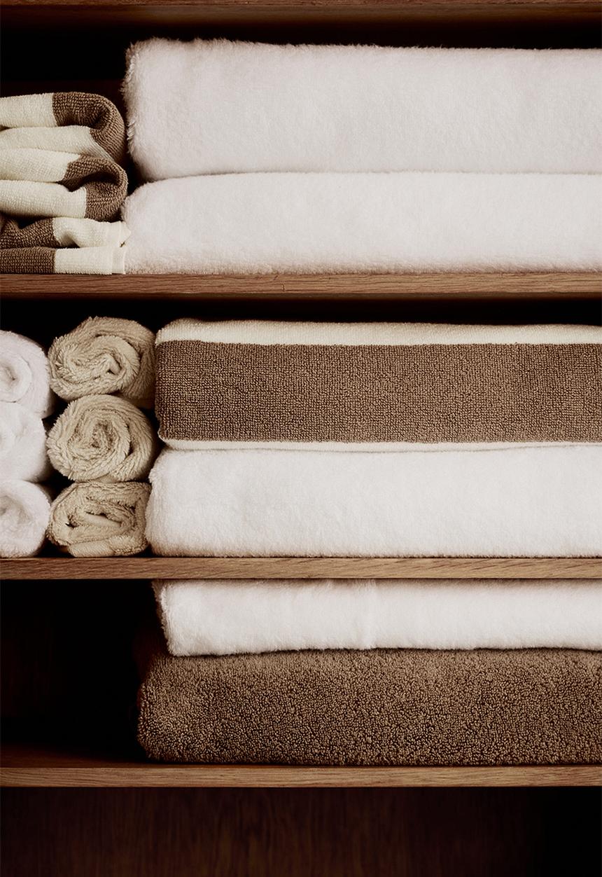 H&M - Soft terry bath sheet - white
