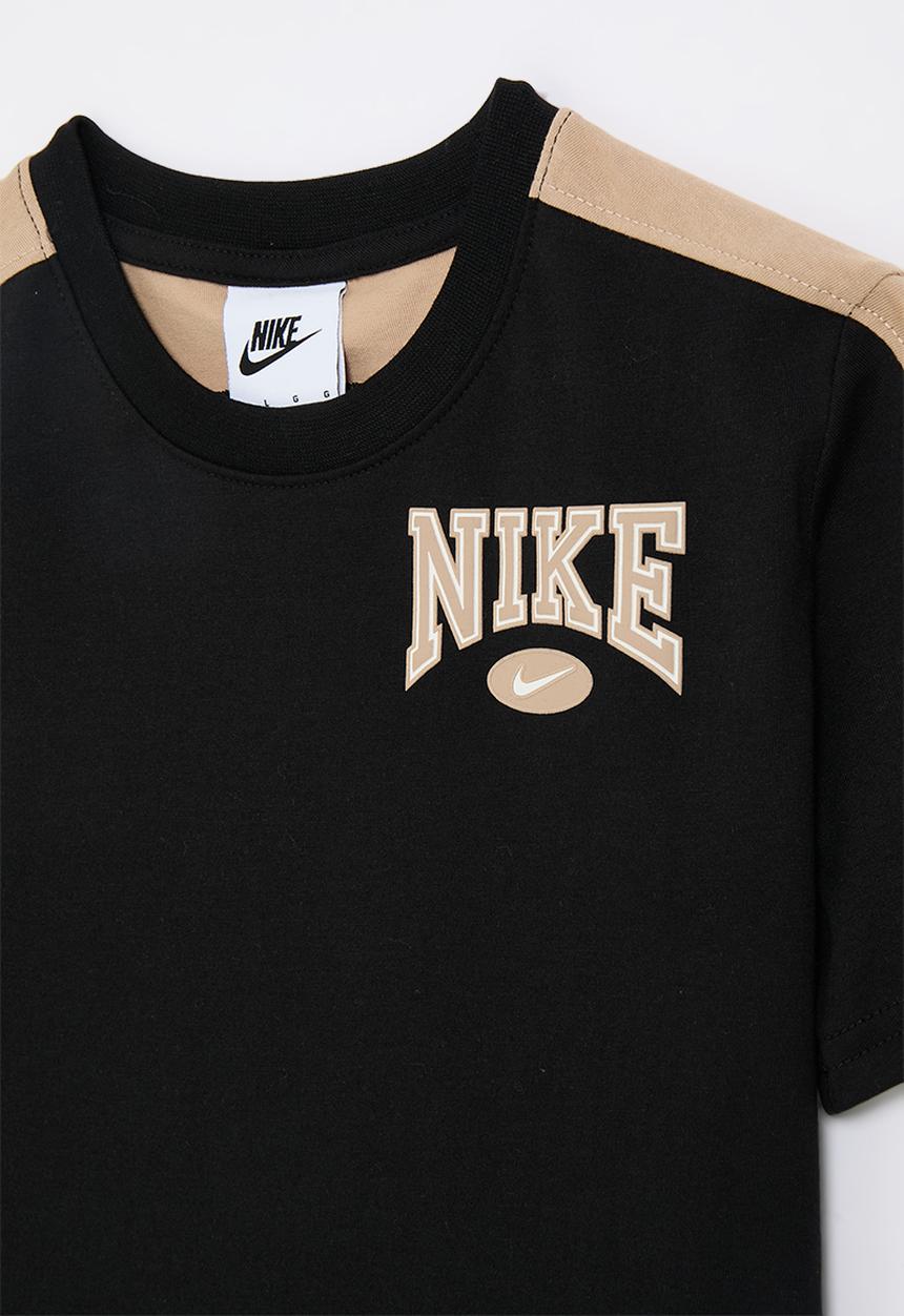 Nike - Nike game day essentials tee - black