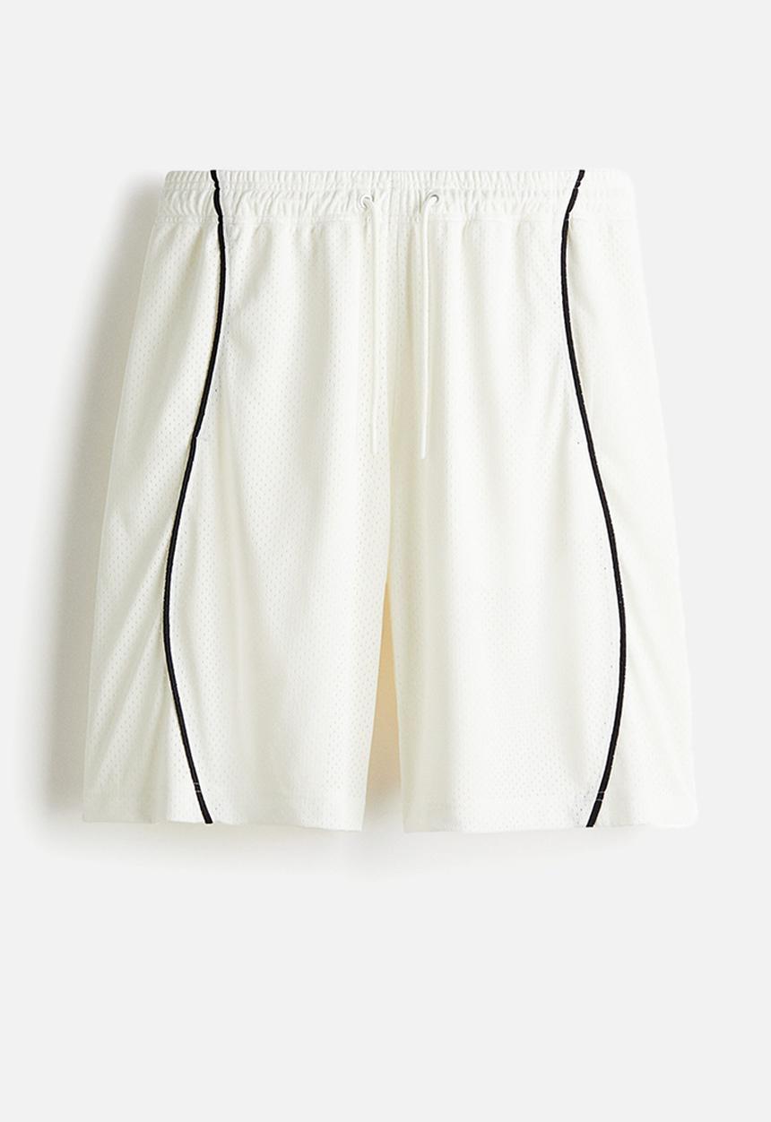 H&M - Relaxed fit mesh shorts - white