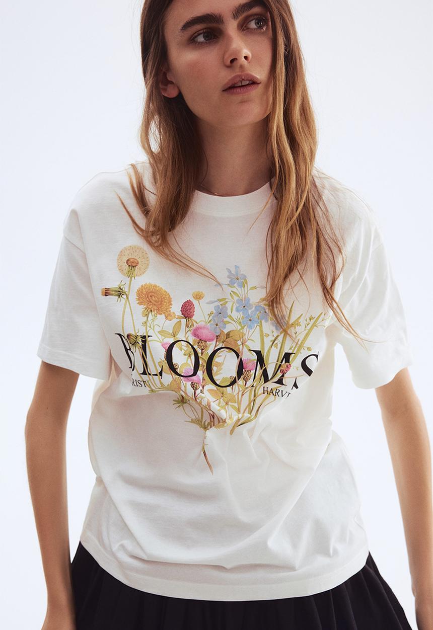 H&M - Oversized t-shirt - white & blooms