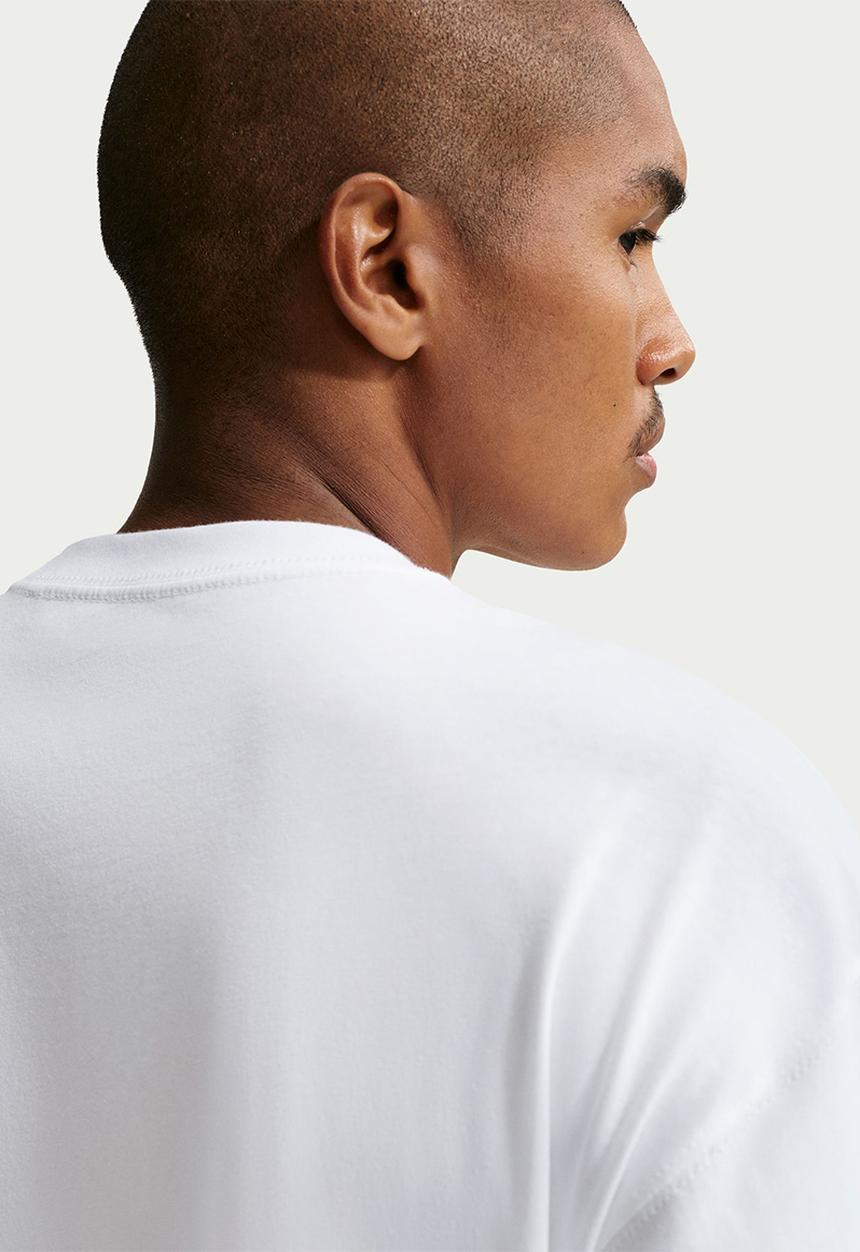 Nike - NSW  FLY ABOVE S/S Tee - White/Multi