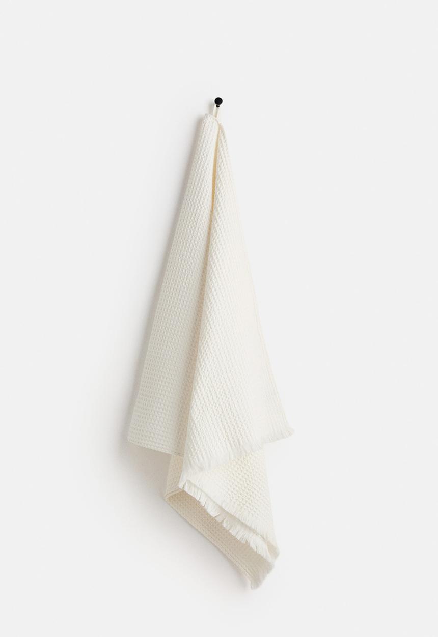 H&M - Waffled bath towel - white