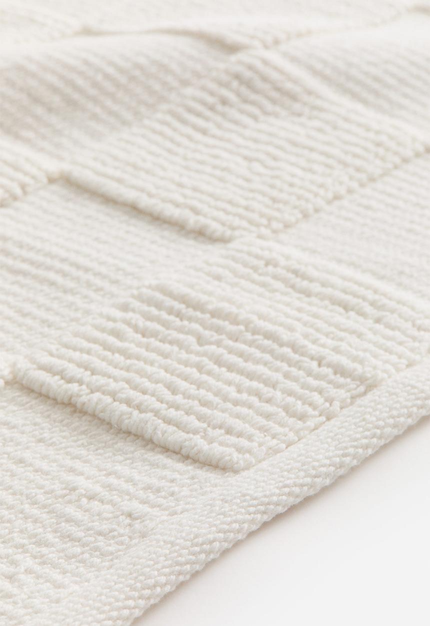 H&M - Checked bath mat - white