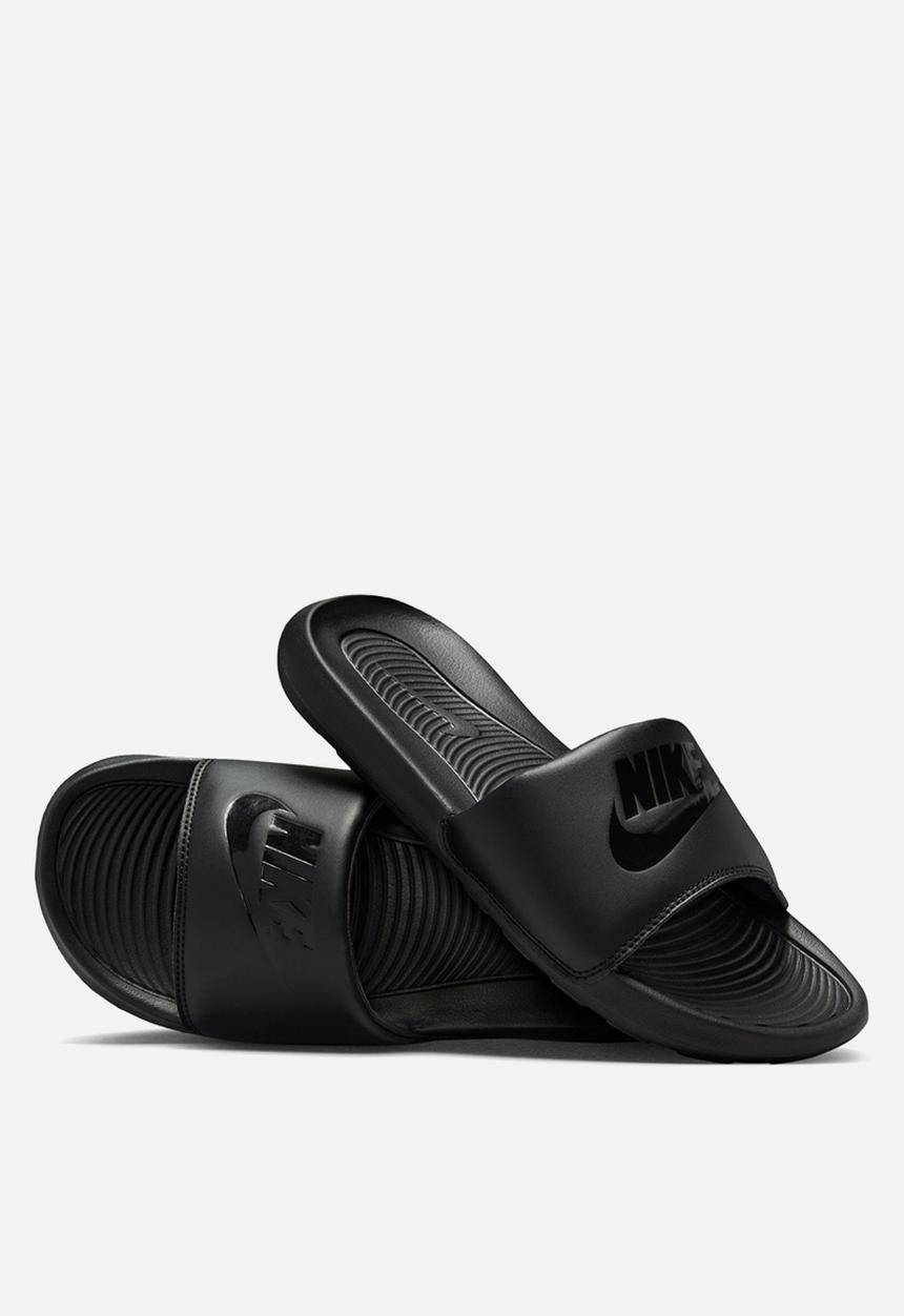 Nike - Nike Victori One - BLACK