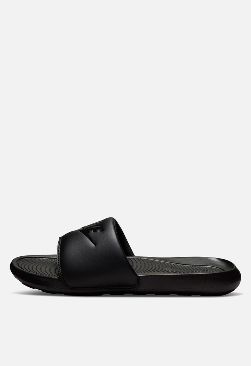 Nike - Nike Victori One - BLACK