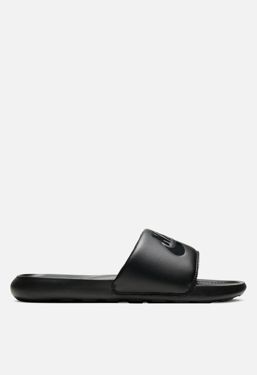 Nike - Nike Victori One - BLACK