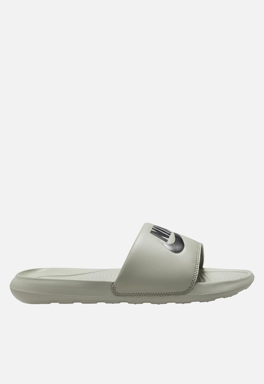 Nike - Nike Victori One - SPRUCE FOG/BLACK