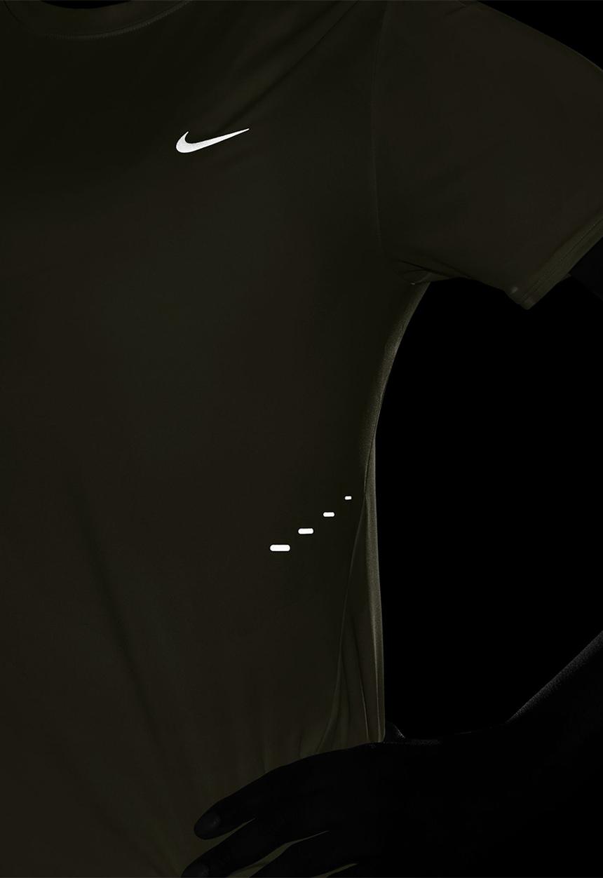 Nike - W Nk Swift Df Ss Top - Sail/Reflective Silv