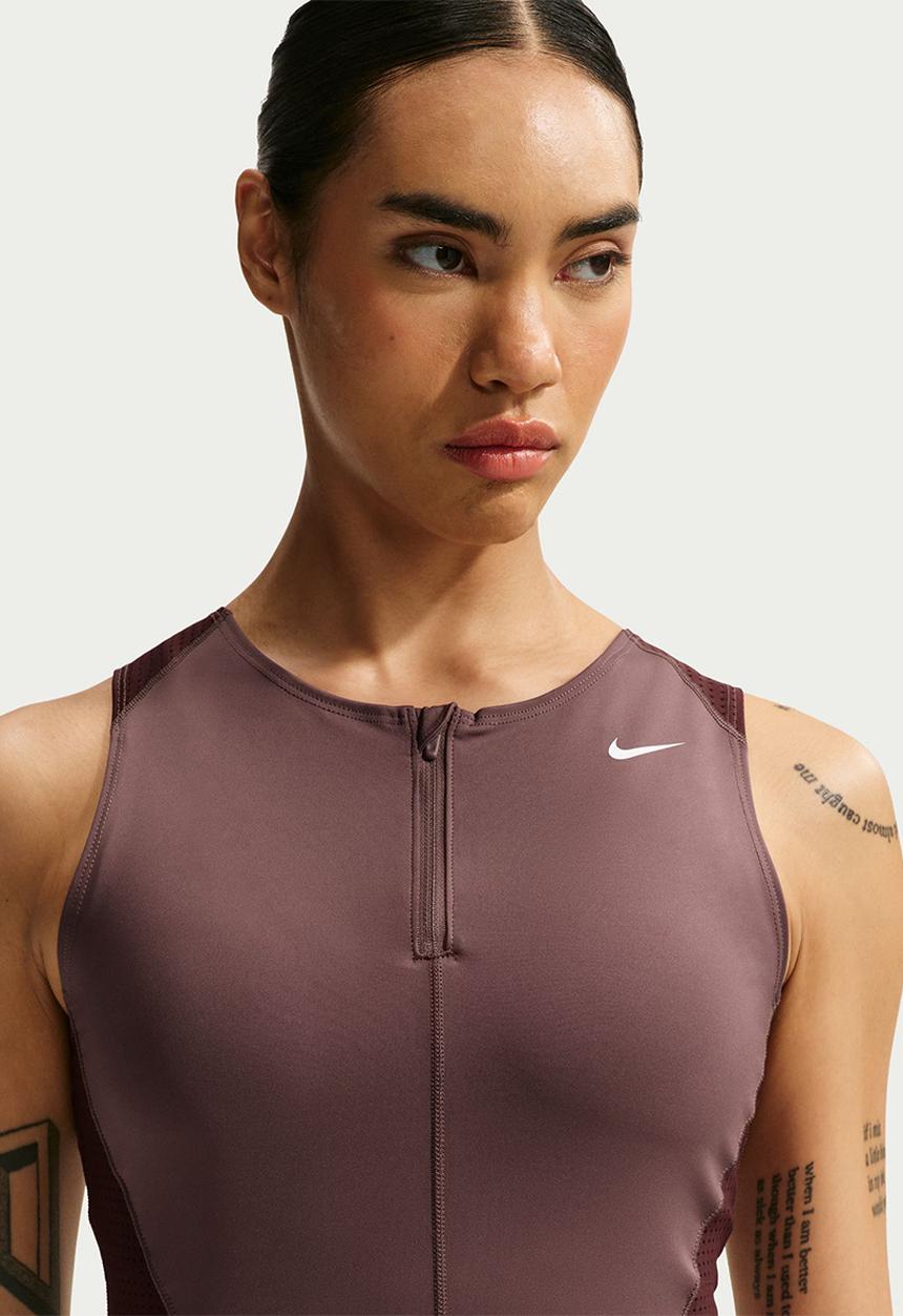 Nike - W Np Df Tank Gg - Tattoo/Burgundy Crush/White
