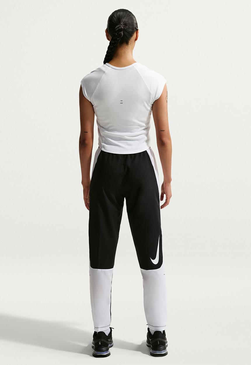 Nike - W Nk Tempo Swoosh Run Df Ss - White/Photon Dust/Reflective Silv/Black
