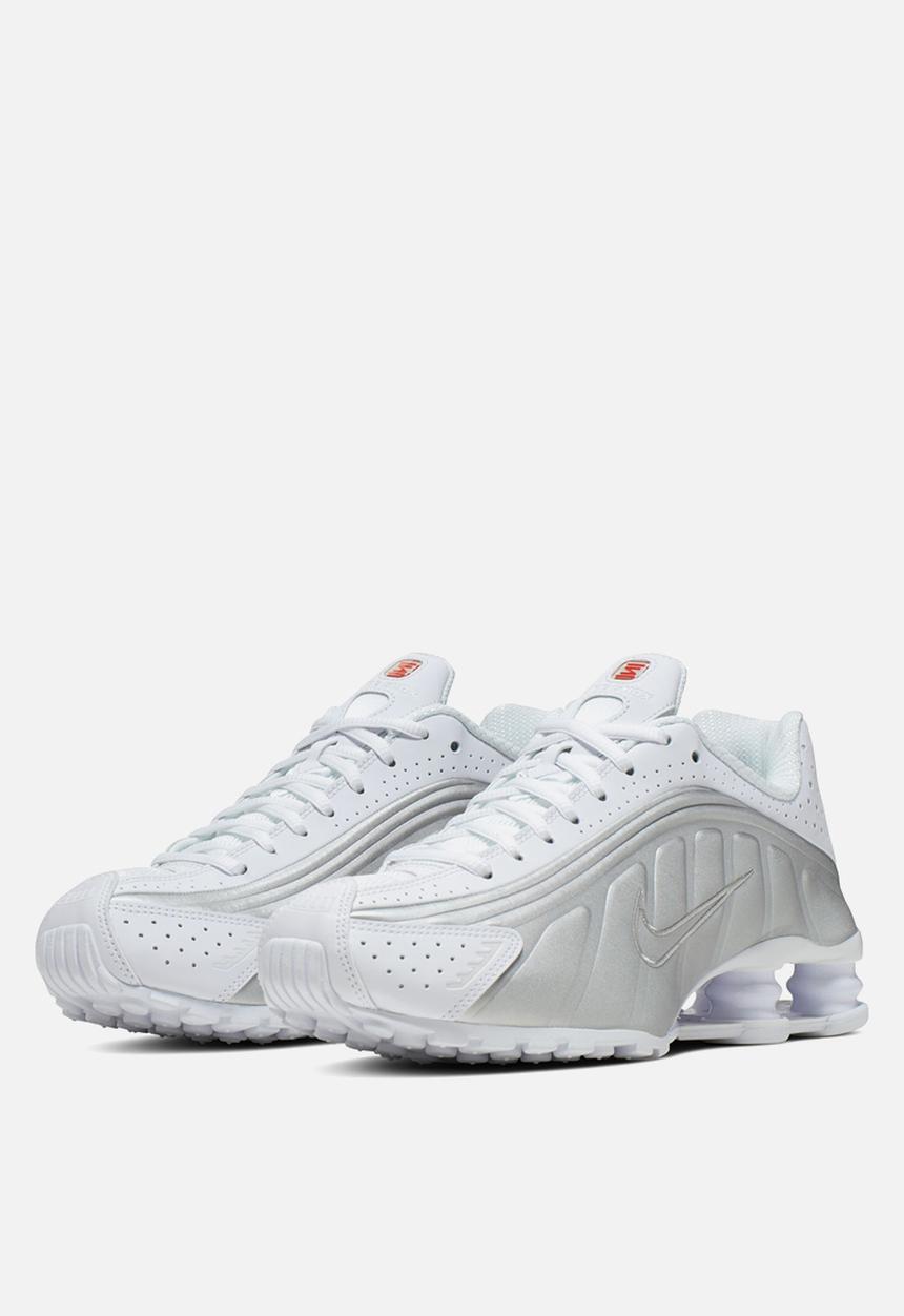 Nike - Nike Shox R4