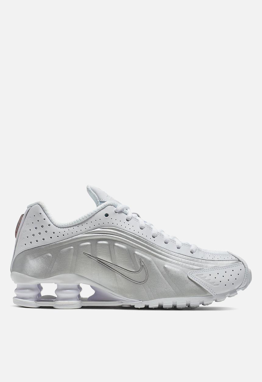 Nike - Nike Shox R4