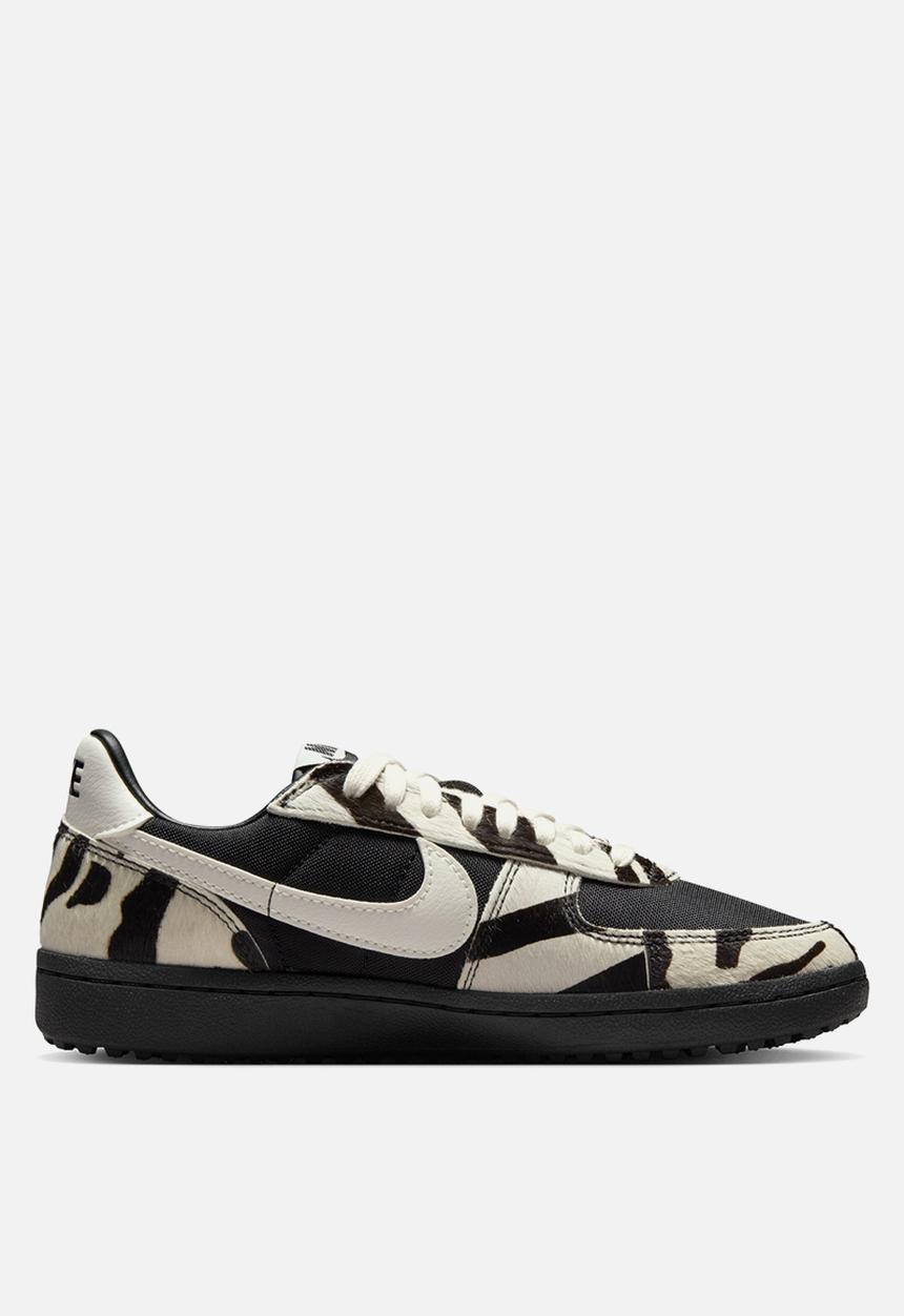 Nike - Field General