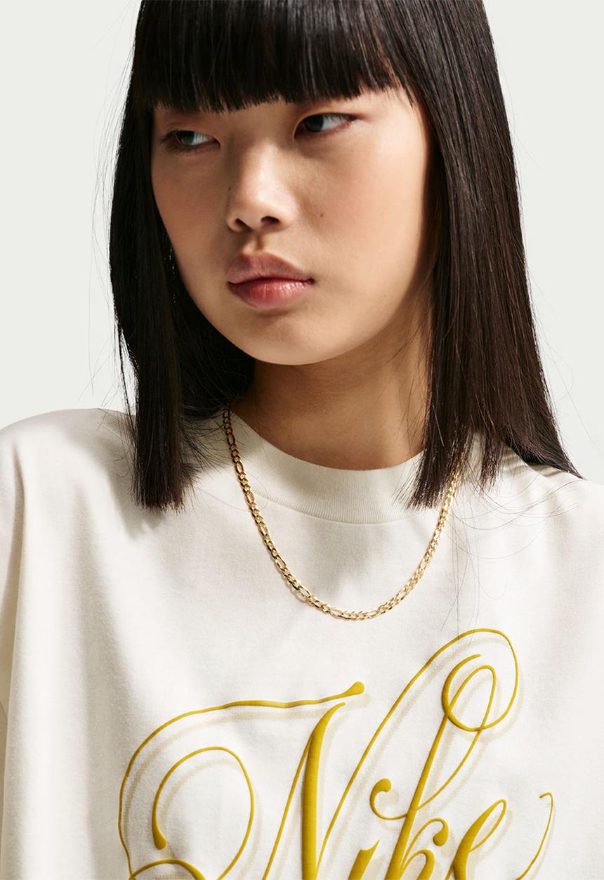Nike - W Nsw Ss Tee Boxy Script - Sail
