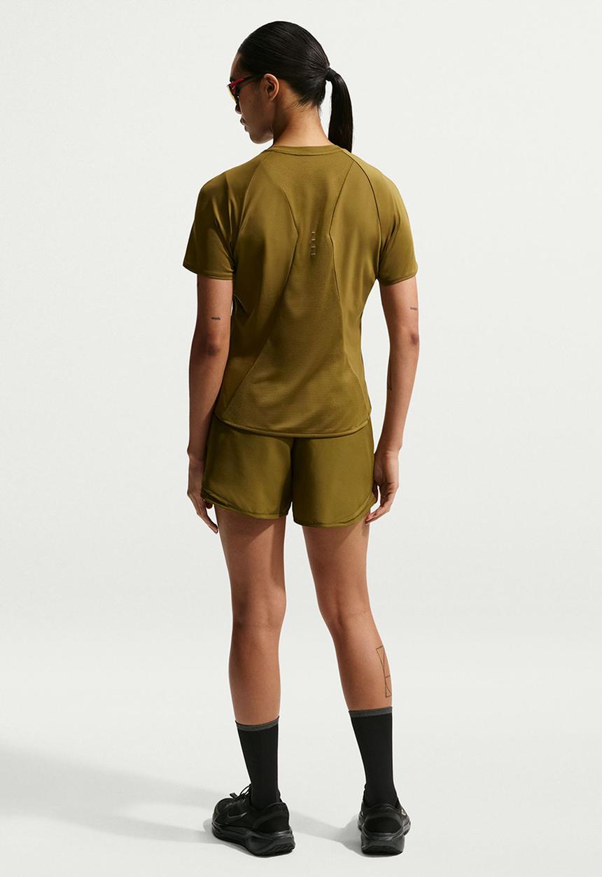 Nike - W Nk Tempo Df Mr 3" Short - Olive Flak/Olive Flak/Reflective Silv