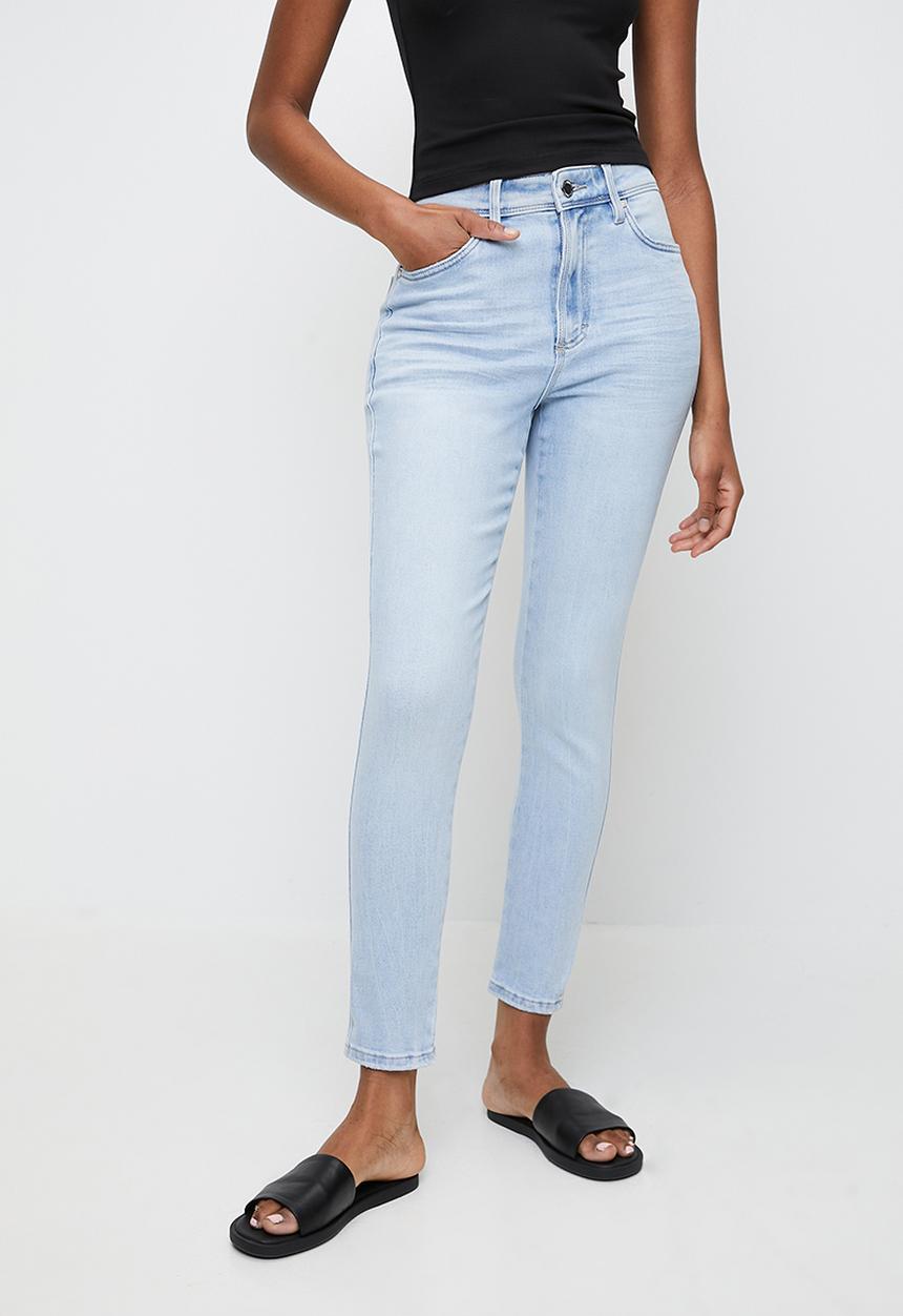 Steve Madden - Zoe contour curvy light wash skinny - light wash