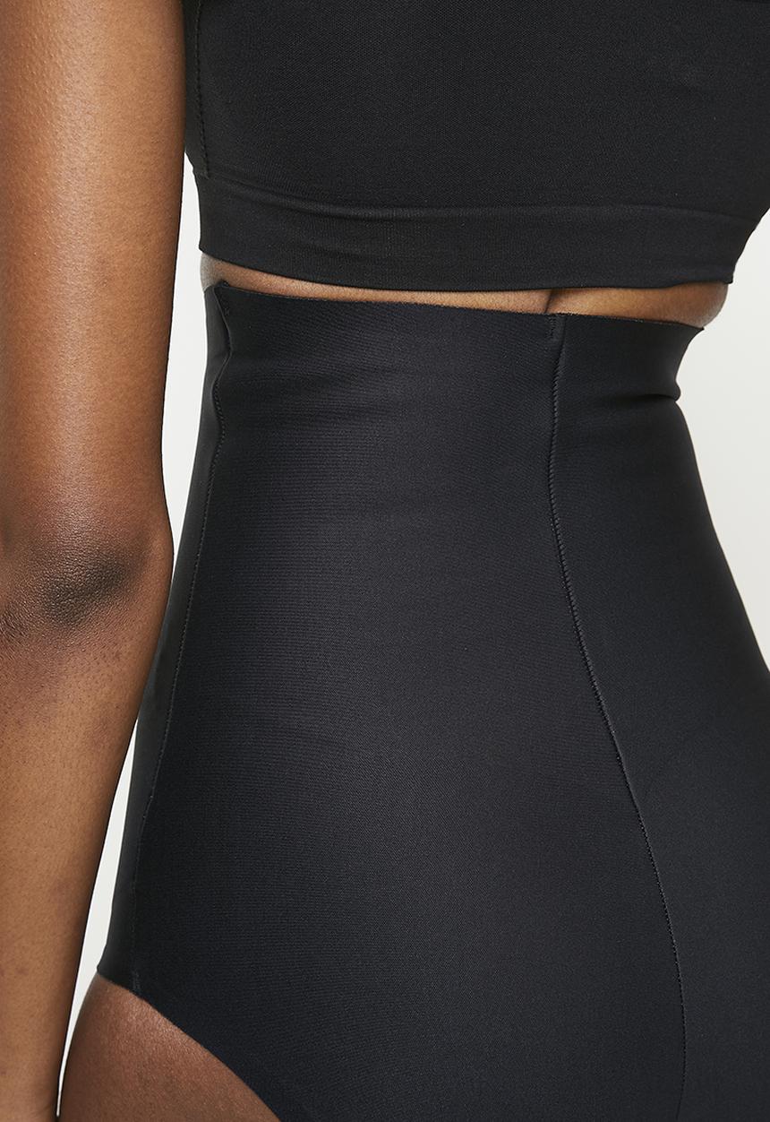 Easy Curves Shapewear -  Compression high waist brief - black