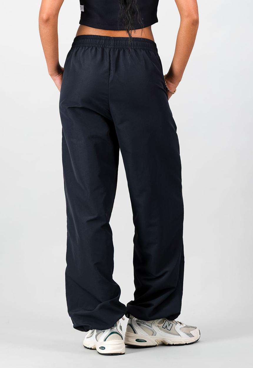 Burnt  - Stile Di Vita Utility Pant Full - Black
