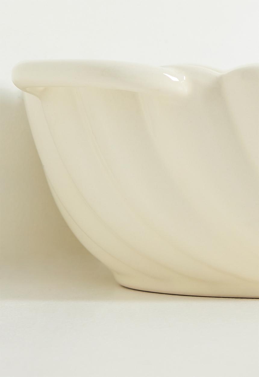 Nicolson Russell - Atlantis Serving Bowl Cream