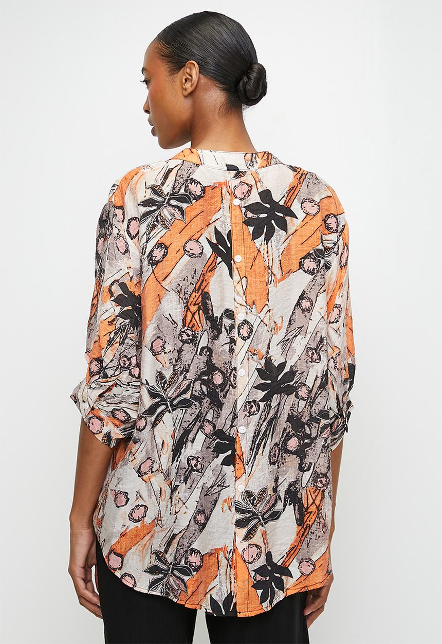 Izabel London - Half Sleeve Easy Wearing Batwing Blouse With Centre Back Button Detail - Multi Orange