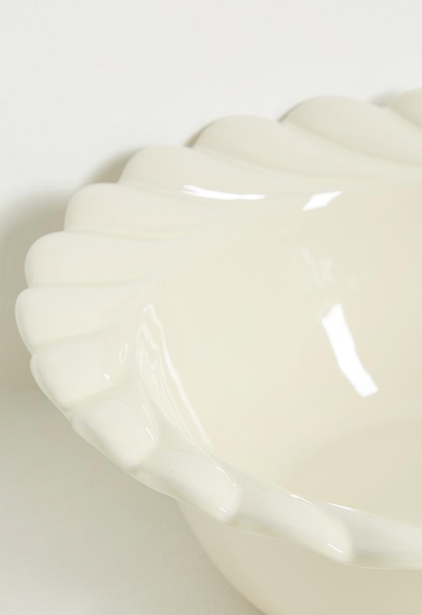 Nicolson Russell - Atlantis Salad Bowl Cream
